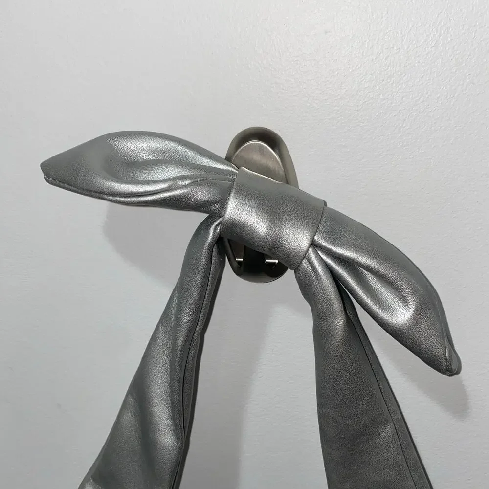 Nordstrom Y2K Silver Shoulder Bag, Bow detail - Picture 5 of 14